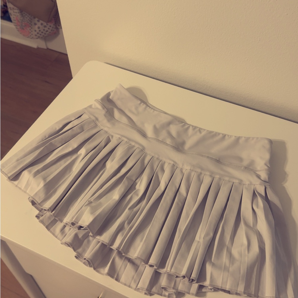 Gold Hinge Pleated White Women's Tennis Skirt